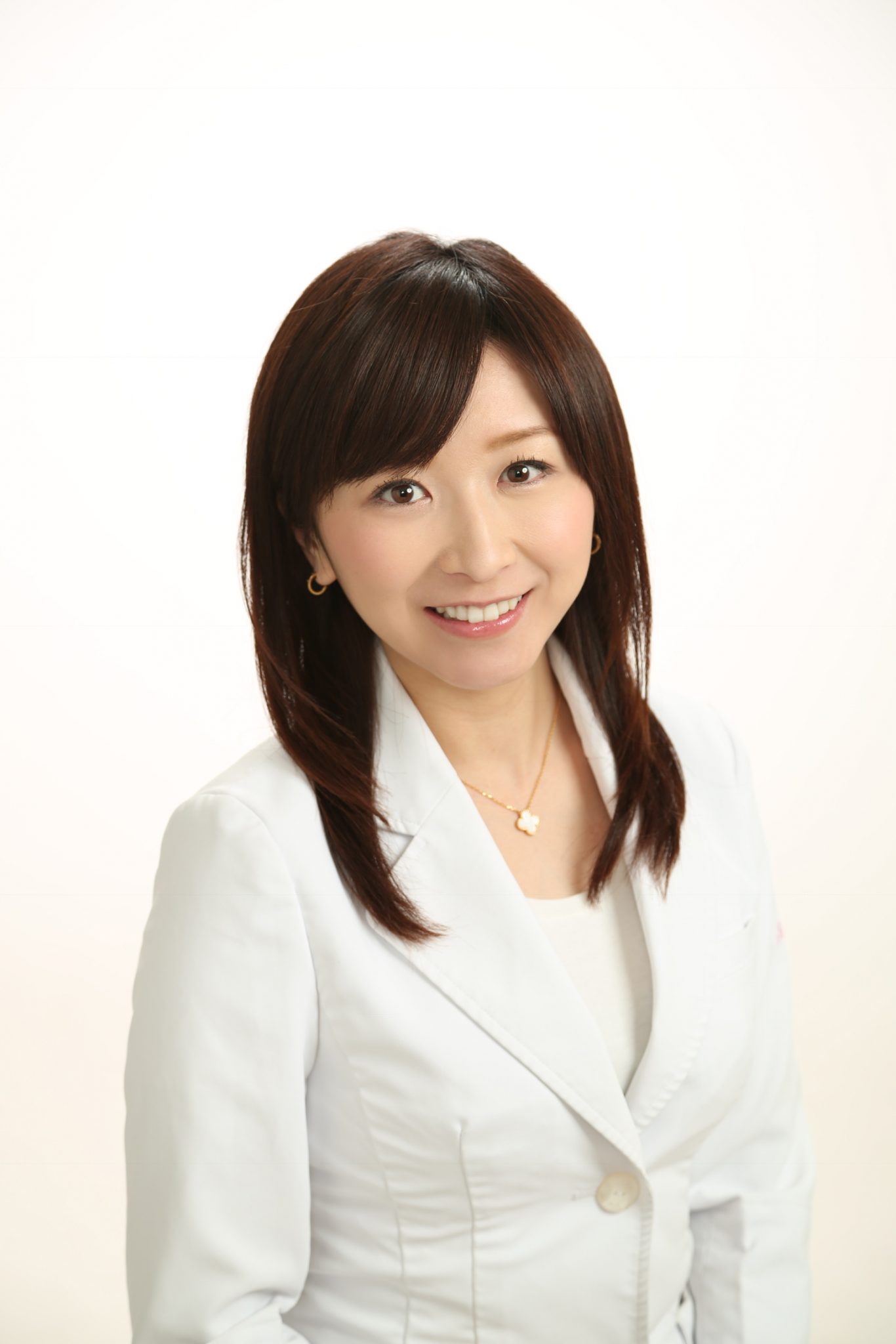 皮膚科専門医 小林智子の最新本が発売中! 浅井企画|タレント・芸人・文化人 芸能プロダクション